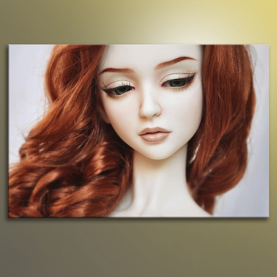 картинка Кукла с рыжими волосами от магазина модульных картин Приоритет
