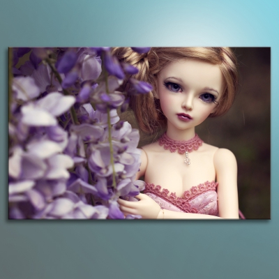картинка Кукла с цветами от магазина модульных картин Приоритет
